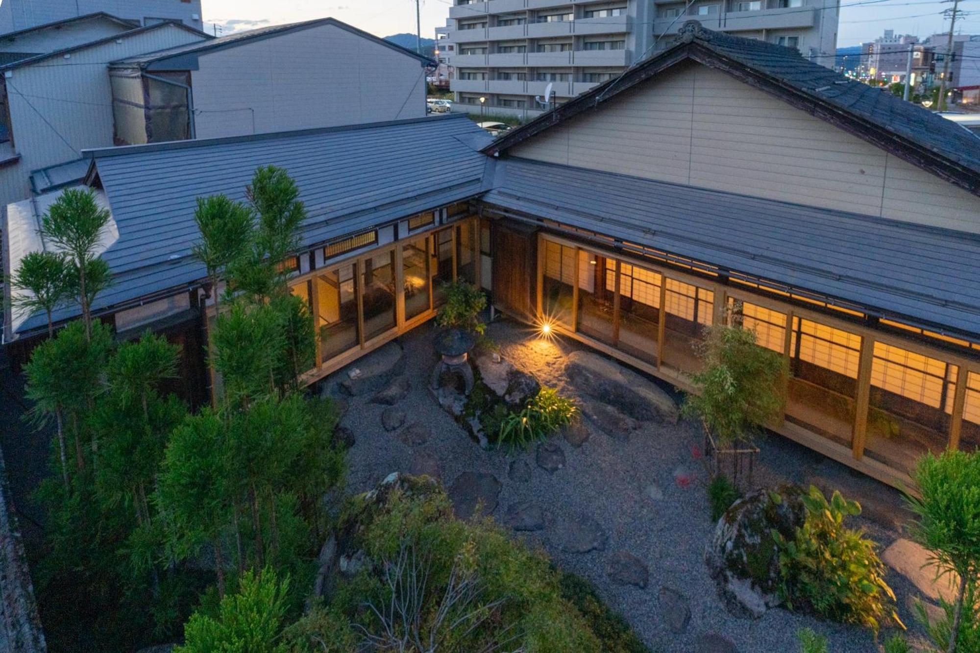 お宿一の華 Takayama (Gifu) Exterior foto